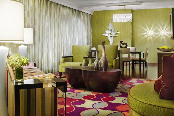 Imagen de la habitación del Hotel Anaheim Marriott. Foto 8