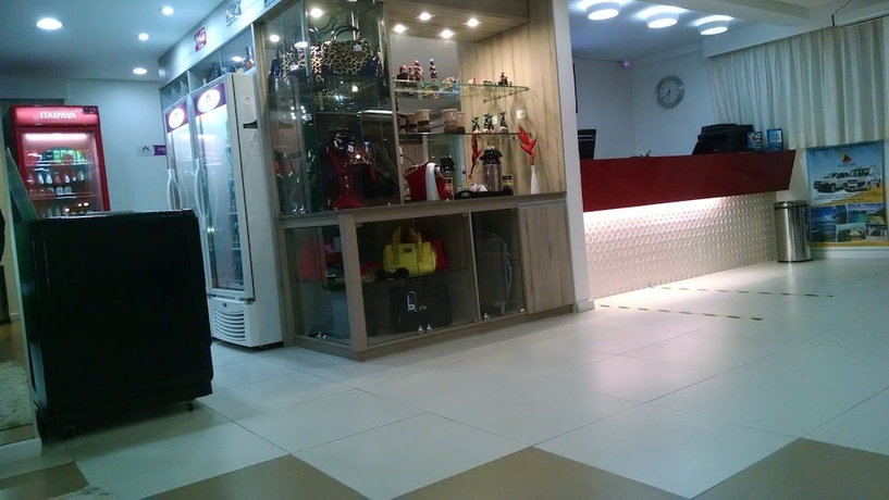 Imagen de los interiores del Hotel Anahi. Foto 16