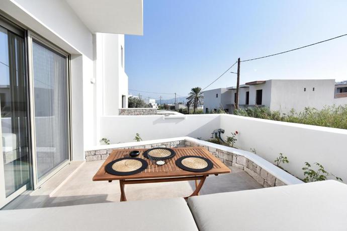 Imagen de la habitación del Hotel Anais Milos Suites. Foto 6