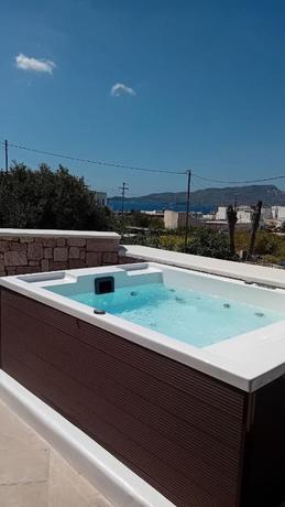 Imagen de la habitación del Hotel Anais Milos Suites. Foto 7