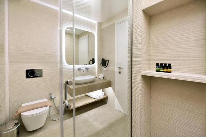 Imagen de la habitación del Hotel Anais Milos Suites. Foto 8