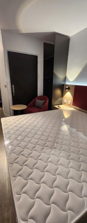 Imagen de la habitación del Hotel Anaïs Hôtel Bourges Nord Saint-Doulchard. Foto 11