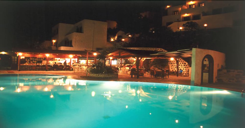 Imagen de la piscina del Hotel Anamar Patmos. Foto 16