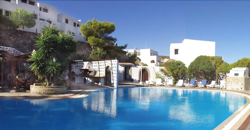 Imagen de la piscina del Hotel Anamar Patmos. Foto 17