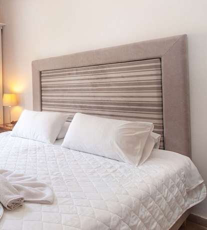 Imagen de la habitación del Hotel Anamar Santorini. Foto 4