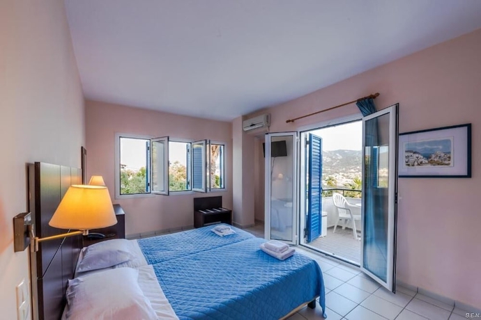 Imagen de la habitación del Hotel Anamar Skiathos. Foto 7