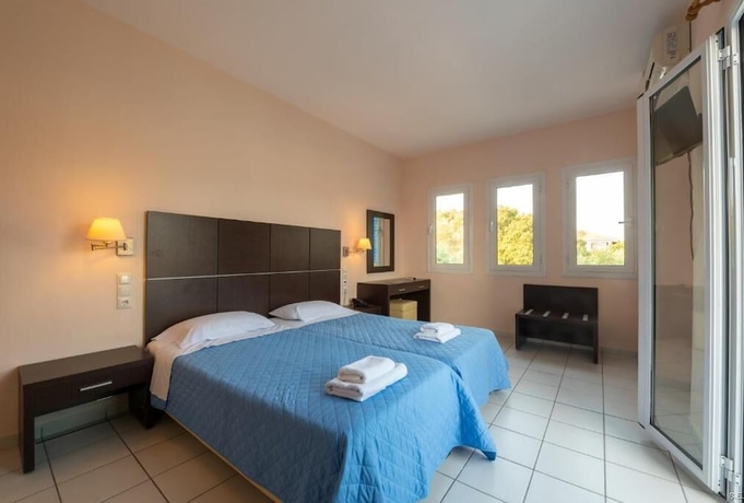 Imagen de la habitación del Hotel Anamar Skiathos. Foto 11