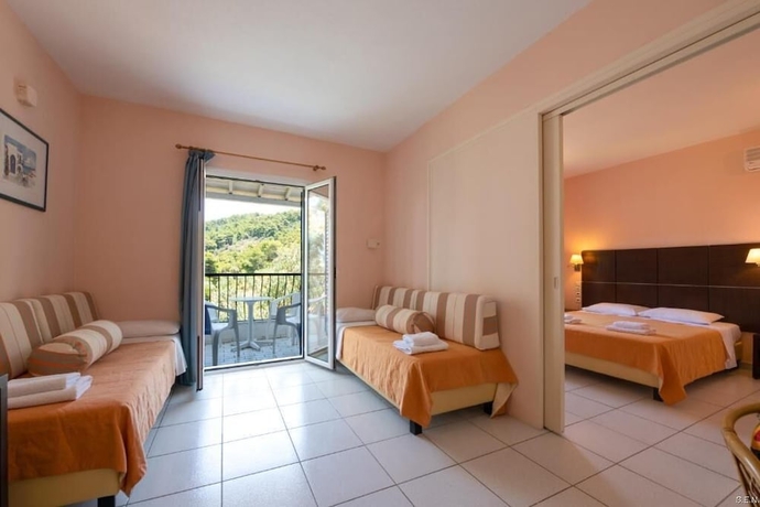 Imagen de la habitación del Hotel Anamar Skiathos. Foto 13