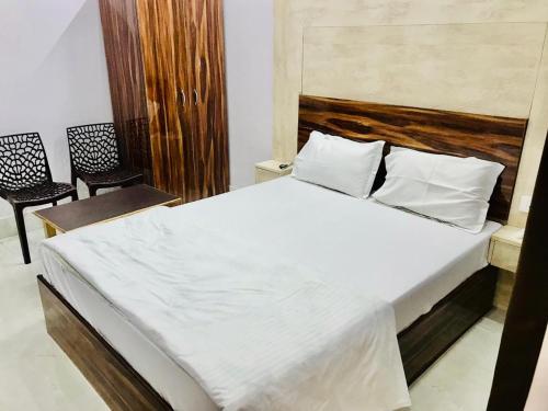 Imagen general del Hotel Anamika Palace Ayodhya. Foto 15