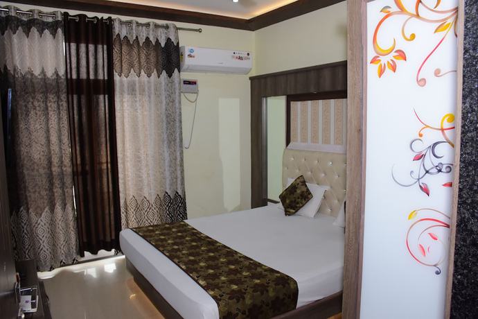Imagen de la habitación del Hotel Anamsa Residency. Foto 8