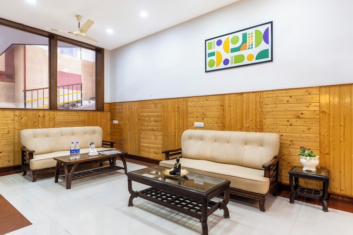Imagen de los interiores del Hotel Anand. Foto 16