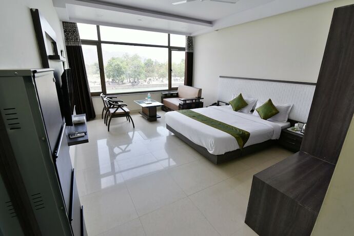 Imagen general del Hotel Anand Niketan By Bonjour - On The Ganges. Foto 3
