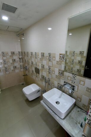 Imagen general del Hotel Anand Niketan By Bonjour - On The Ganges. Foto 17
