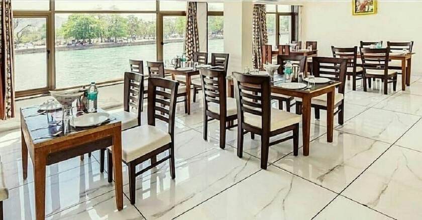 Imagen general del Hotel Anand Niketan By Bonjour - On The Ganges. Foto 19