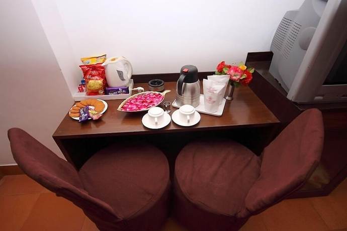 Imagen de la habitación del Hotel Anand Palace, Udaipur. Foto 4