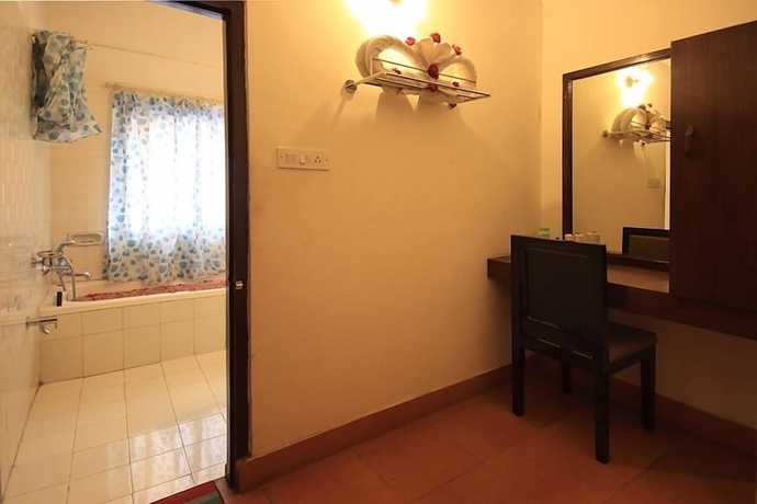 Imagen de la habitación del Hotel Anand Palace, Udaipur. Foto 11