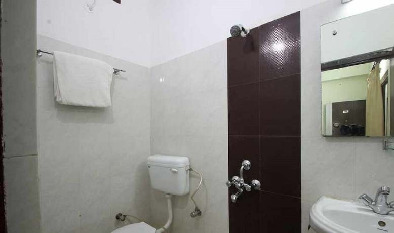 Imagen de la habitación del Hotel Anand Villa. Foto 15