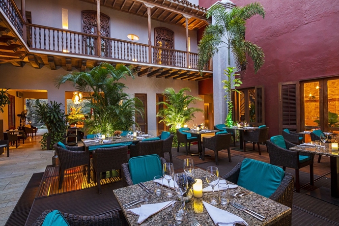 Imagen del bar/restaurante del Hotel Ananda Boutique. Foto 4