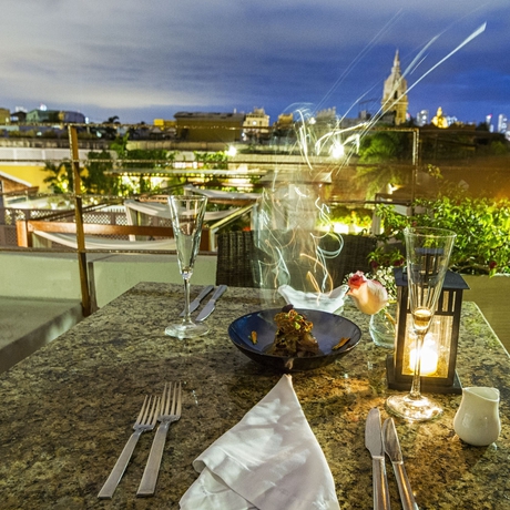 Imagen del bar/restaurante del Hotel Ananda Boutique. Foto 5