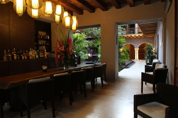 Imagen del bar/restaurante del Hotel Ananda Boutique. Foto 6