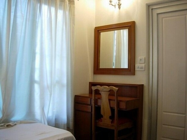 Imagen de la habitación del Hotel Ananda Krishna Van. Foto 29