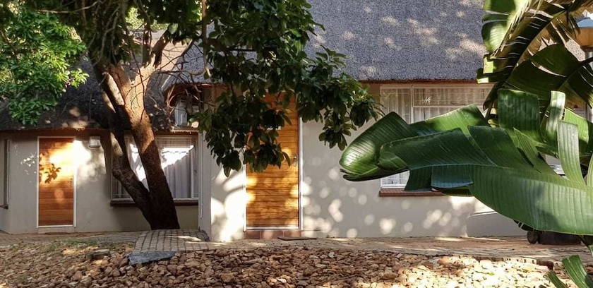 Imagen de la habitación del Hotel Ananda Lodge. Foto 14