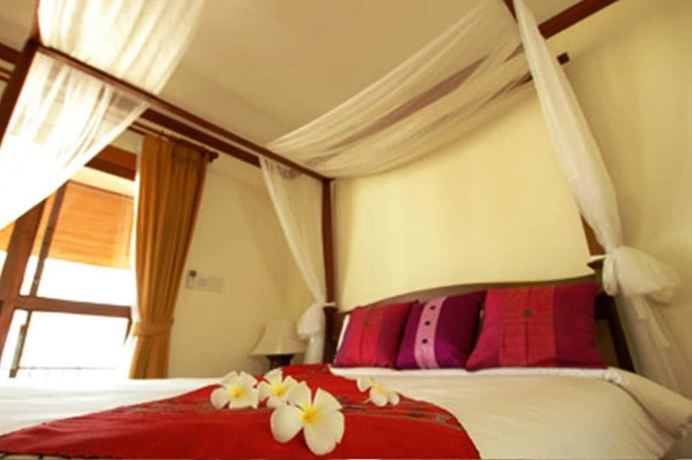 Imagen de la habitación del Hotel Anandah Beach Resort. Foto 11
