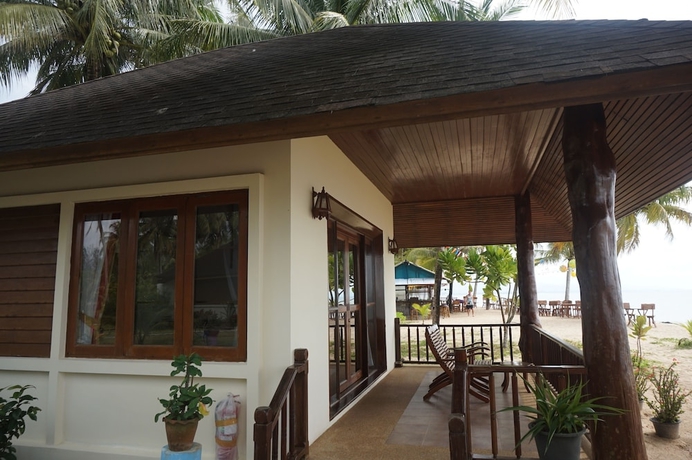 Imagen de la habitación del Hotel Anandah Beach Resort. Foto 13
