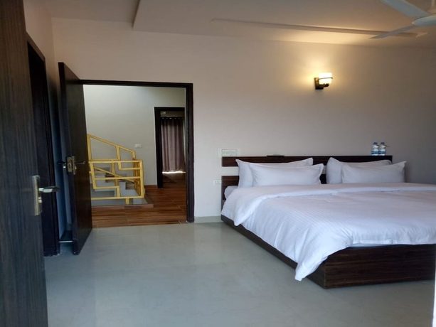 Imagen de la habitación del Hotel Anandam Clarks Inn Suites Vrindavan. Foto 13