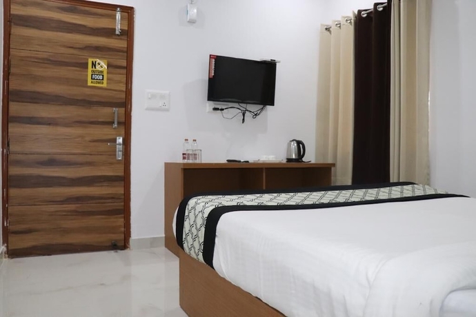 Imagen de la habitación del Hotel Anandam Grand. Foto 10