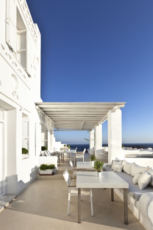 Imagen del bar/restaurante del Hotel Ananea Mykonos - Adults Only. Foto 4