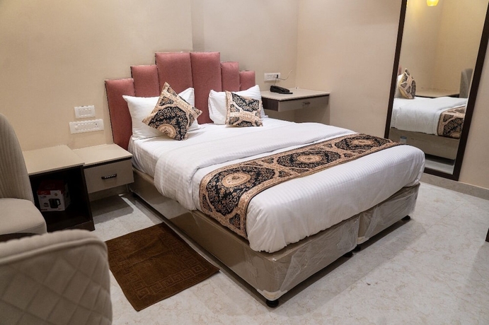 Imagen de la habitación del Hotel Anant Inn. Foto 2