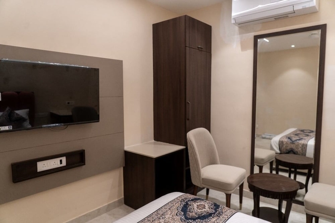Imagen de la habitación del Hotel Anant Inn. Foto 6