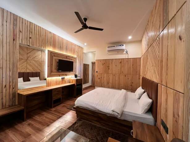 Imagen de la habitación del Hotel Anant Vilas Resort. Foto 7