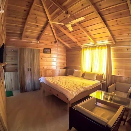 Imagen de la habitación del Hotel Anant Vilas Resort. Foto 9