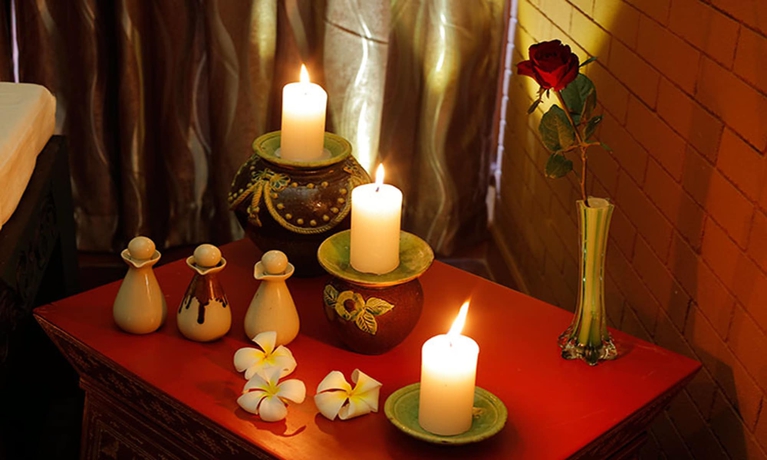 Imagen de la piscina del Hotel Ananta Bagan. Foto 19