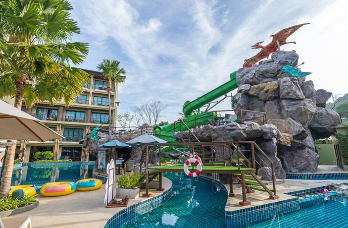 Imagen de la piscina del Hotel Ananta Burin Resort. Foto 9