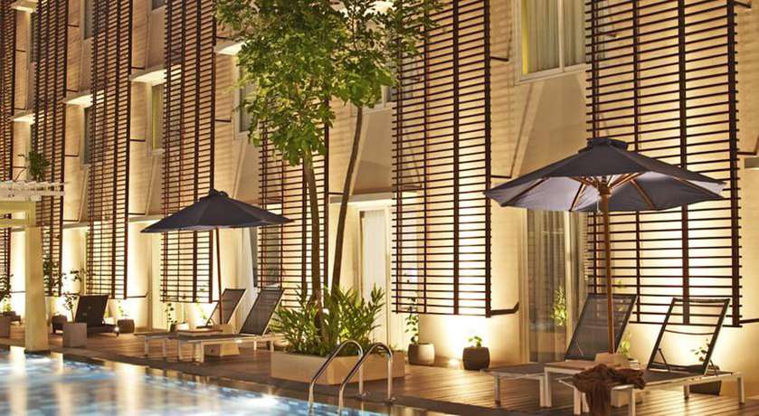 Imagen de la piscina del Hotel Ananta Legian. Foto 17