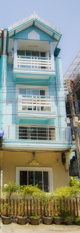 Imagen de los exteriores del Hotel Anantachai Guest House. Foto 10
