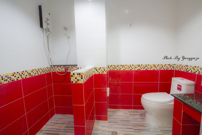 Imagen de la habitación del Hotel Anantachai Guest House. Foto 4