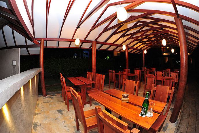 Imagen de la piscina del Hotel Anantamaa. Foto 5