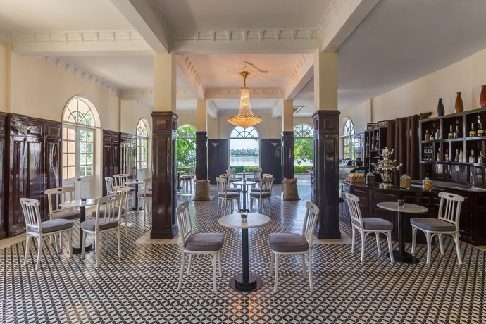 Imagen del bar/restaurante del Hotel Anantara Hoi An Resort. Foto 8