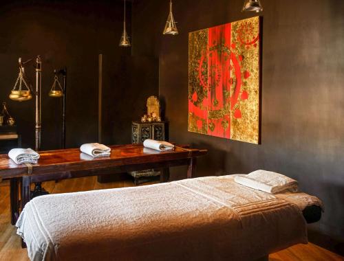 Imagen de la habitación del Hotel Anantara Palazzo Naiadi. Foto 20