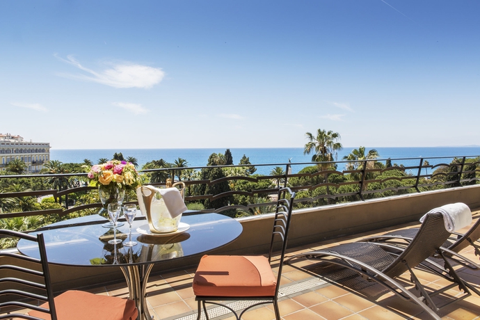 Imagen de los exteriores del Hotel Anantara Plaza Nice. Foto 11
