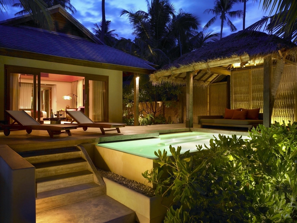 Imagen de la piscina del Hotel Anantara Rasananda Koh Phangan Villas. Foto 16