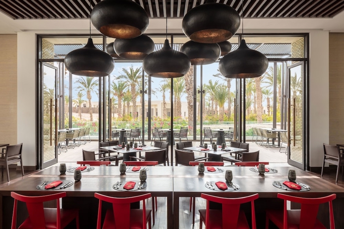 Imagen del bar/restaurante del Hotel Anantara Sahara-tozeur Resort and Villas. Foto 3