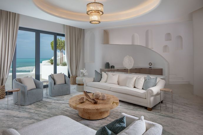 Imagen de la habitación del Hotel Anantara Santorini Abu Dhabi Retreat. Foto 1