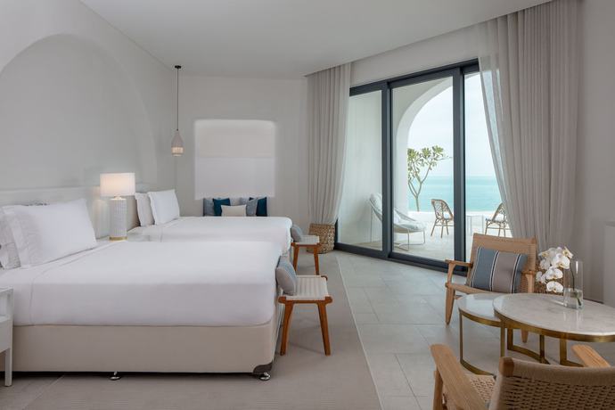 Imagen de la habitación del Hotel Anantara Santorini Abu Dhabi Retreat. Foto 13
