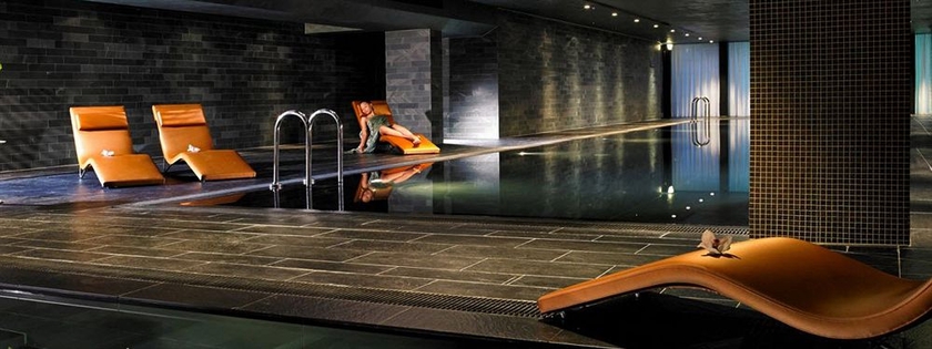 Imagen de la piscina del Hotel Anantara The Marker Dublin. Foto 15