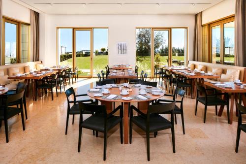 Imagen del bar/restaurante del Hotel Anantara Vilamoura Family Friendly. Foto 5